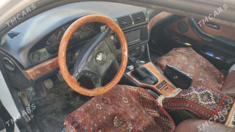 BMW E39 1996 - 70 000 TMT - Мары - img 6