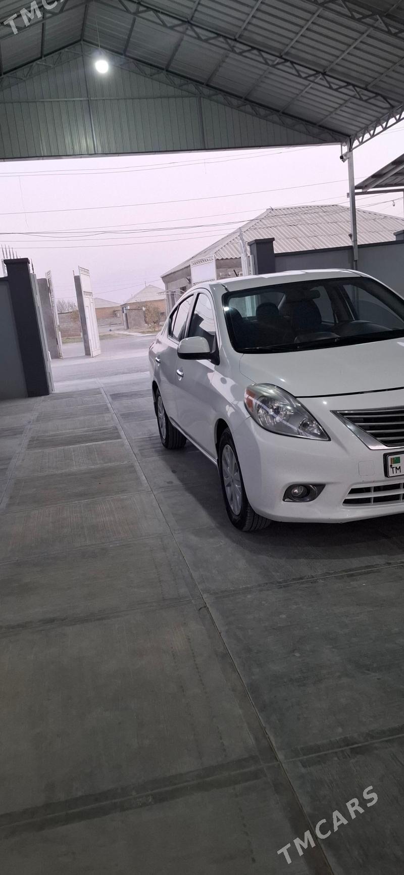 Nissan Versa 2012 - 130 000 TMT - Ашхабад - img 3