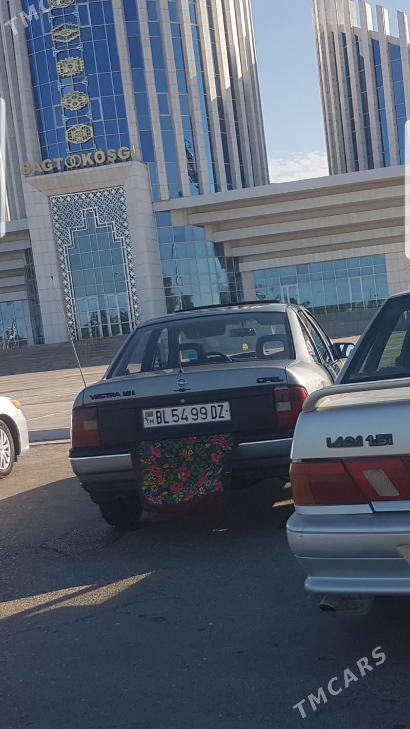 Opel Vectra 1991 - 40 000 TMT - Губадаг - img 1