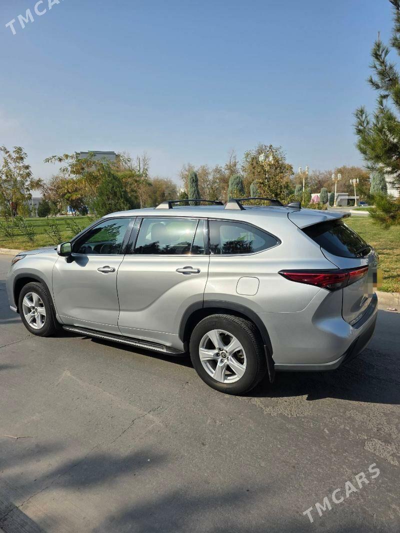 Toyota Highlander 2022 - 490 000 TMT - Мары - img 5