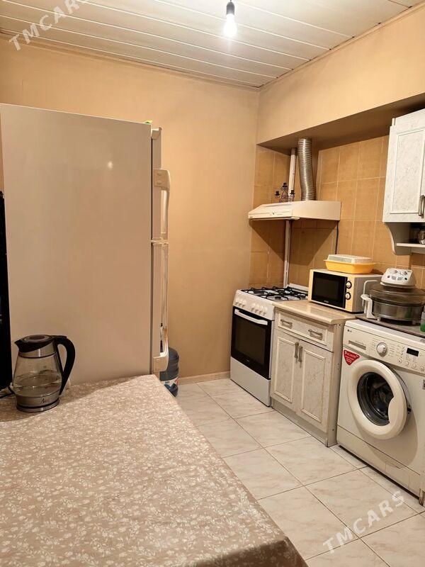 Мира-Азади - 1 mkr - img 3