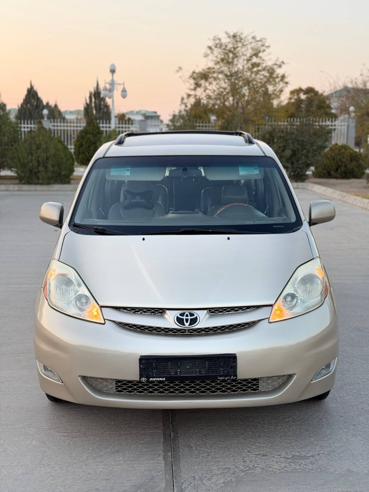 Toyota Sienna 2008 - 277 000 TMT - Балканабат - img 3