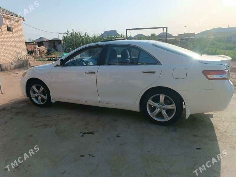Toyota Camry 2010 - 127 000 TMT - Бабадайхан - img 1