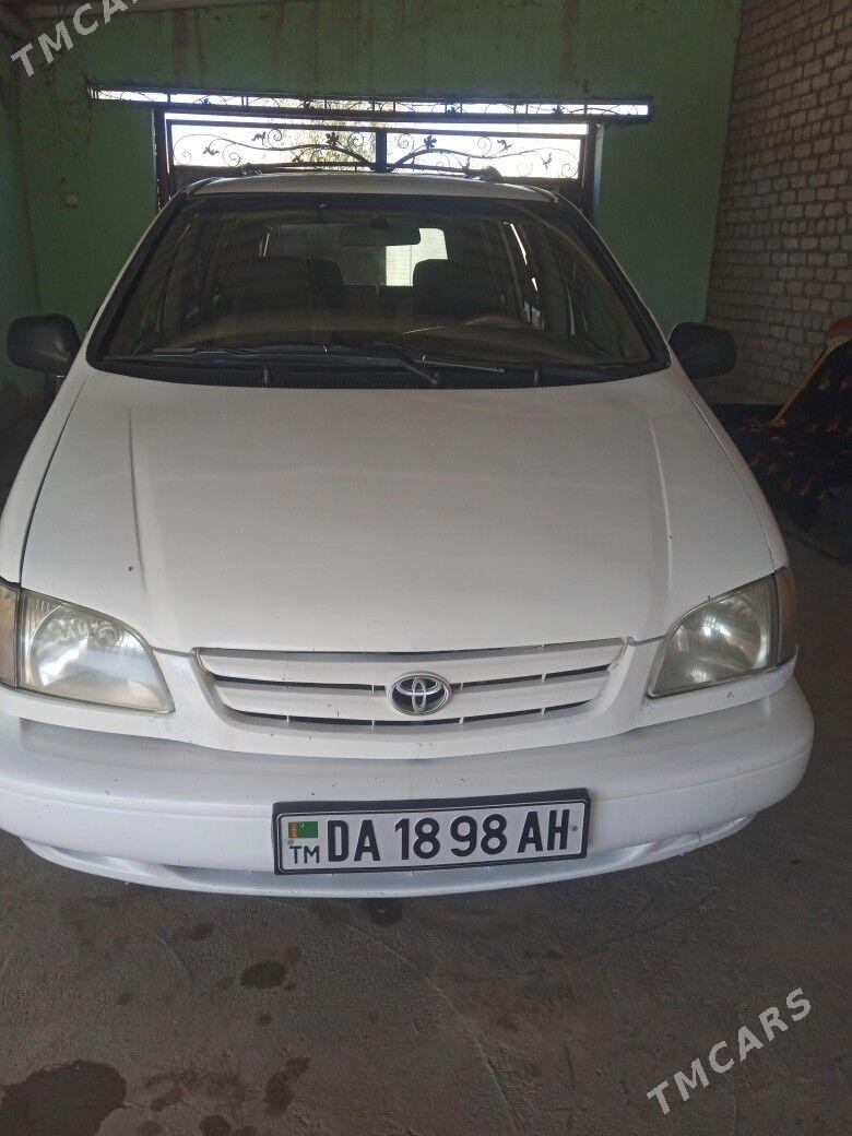 Toyota Sienna 2001 - 130 000 TMT - Babadaýhan - img 1