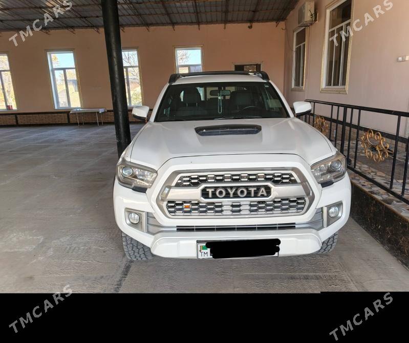 Toyota Tacoma 2017 - 380 000 TMT - Dänew - img 2