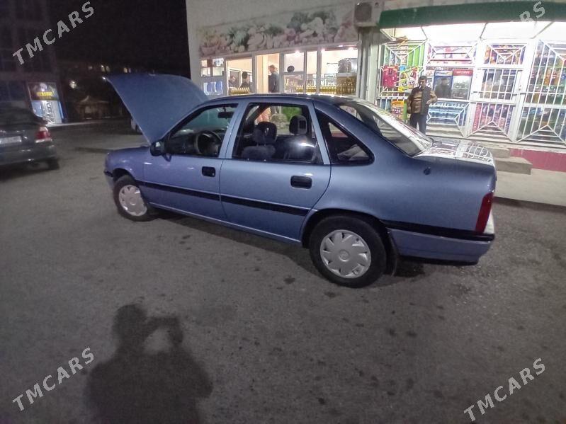 Opel Vectra 1990 - 40 000 TMT - Mary - img 3