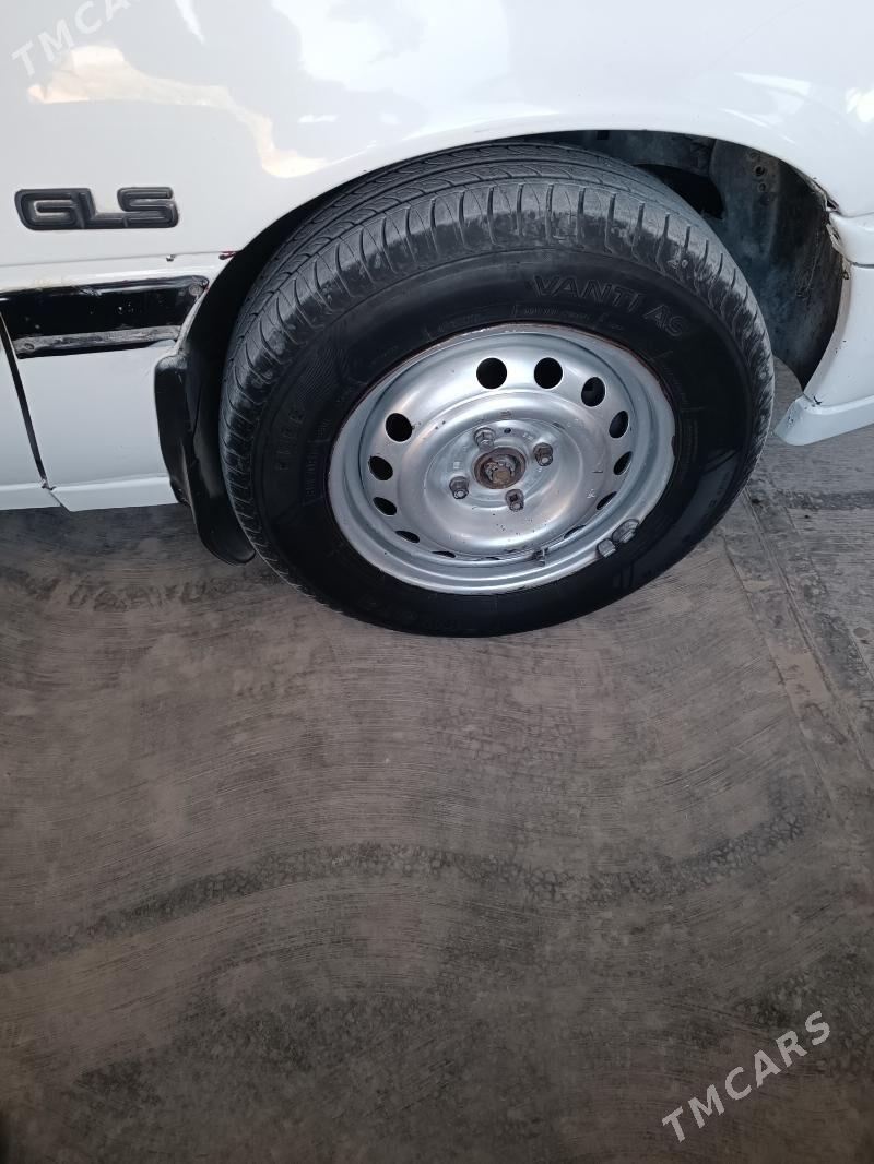 Opel Vectra 1989 - 32 000 TMT - Дянев - img 5