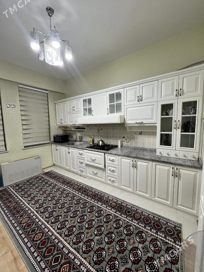 ГОГОЛЯ. 4-КОМН. ПОЛУЭЛИТКА - Aşgabat - img 8