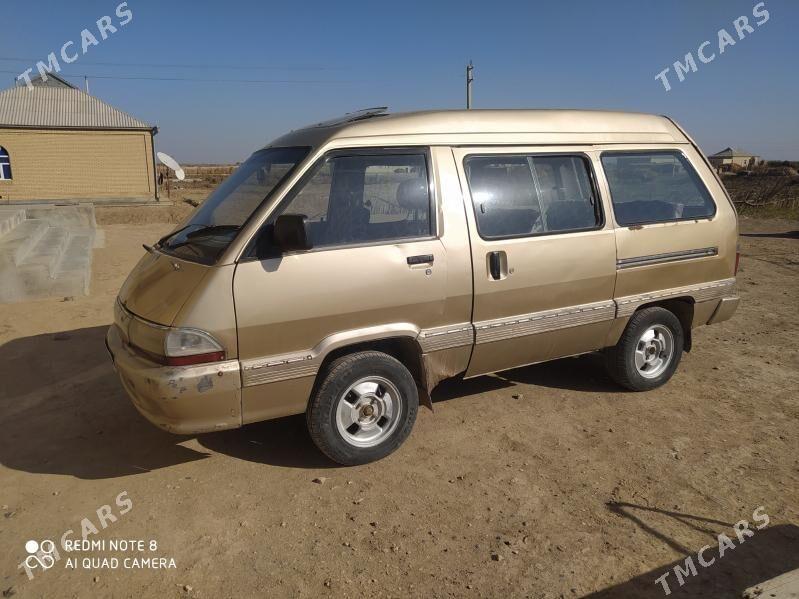 Toyota Town Ace 1990 - 26 000 TMT - Мары - img 6