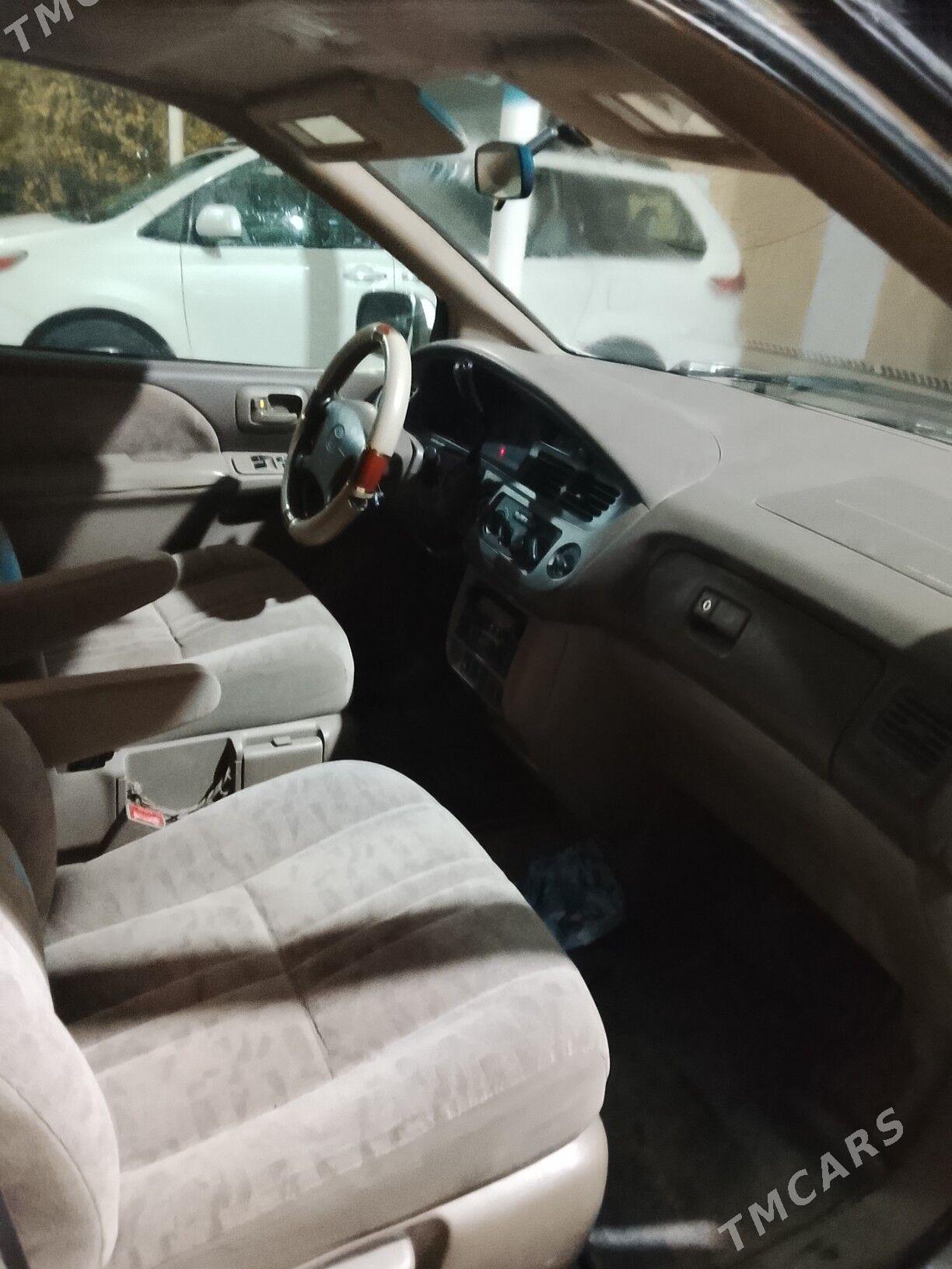 Toyota Sienna 2003 - 175 000 TMT - Байрамали - img 6