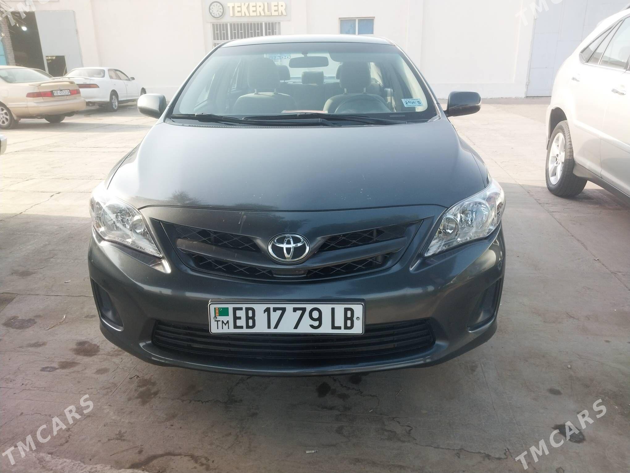 Toyota Corolla 2011 - 158 000 TMT - Туркменабат - img 2
