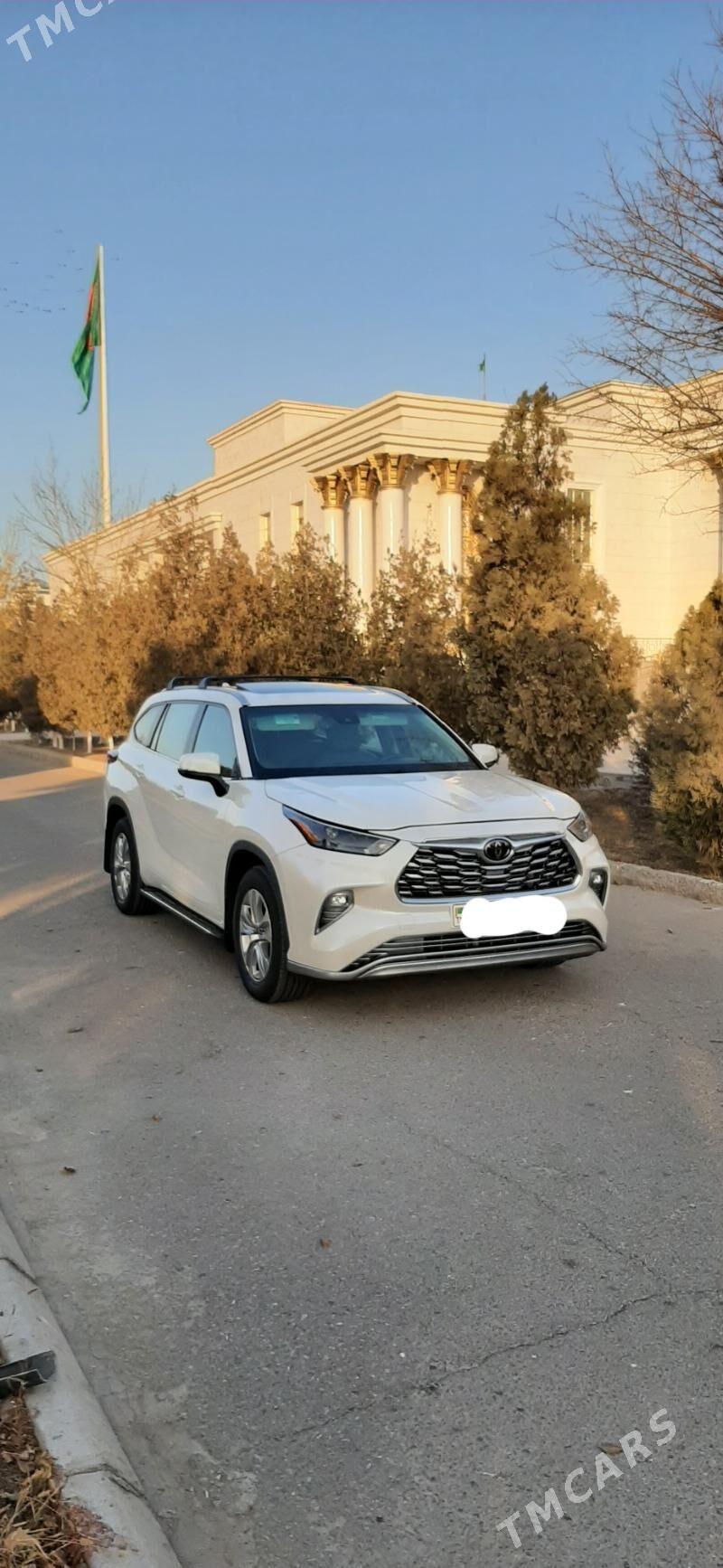 Toyota Highlander 2022 - 620 000 TMT - Дашогуз - img 2