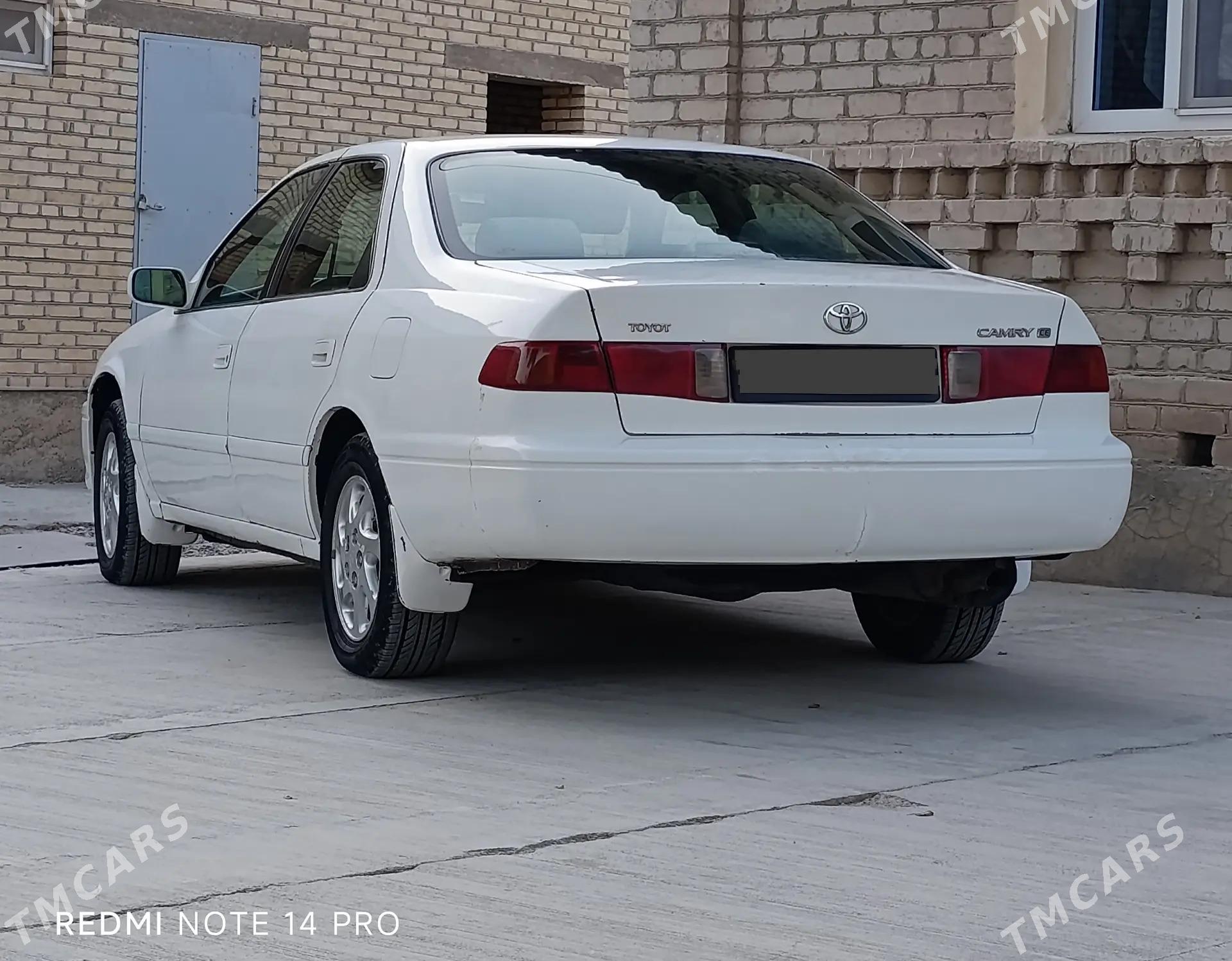 Toyota Camry 2001 - 130 000 TMT - Кака - img 4