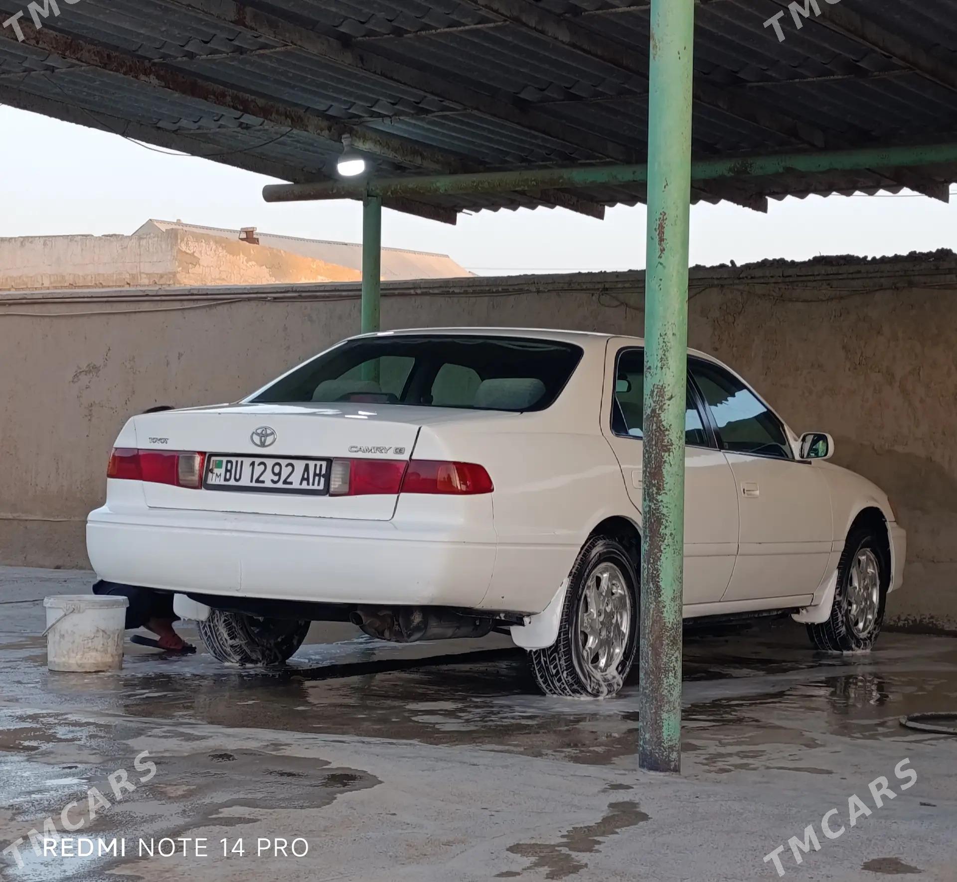 Toyota Camry 2001 - 130 000 TMT - Кака - img 2