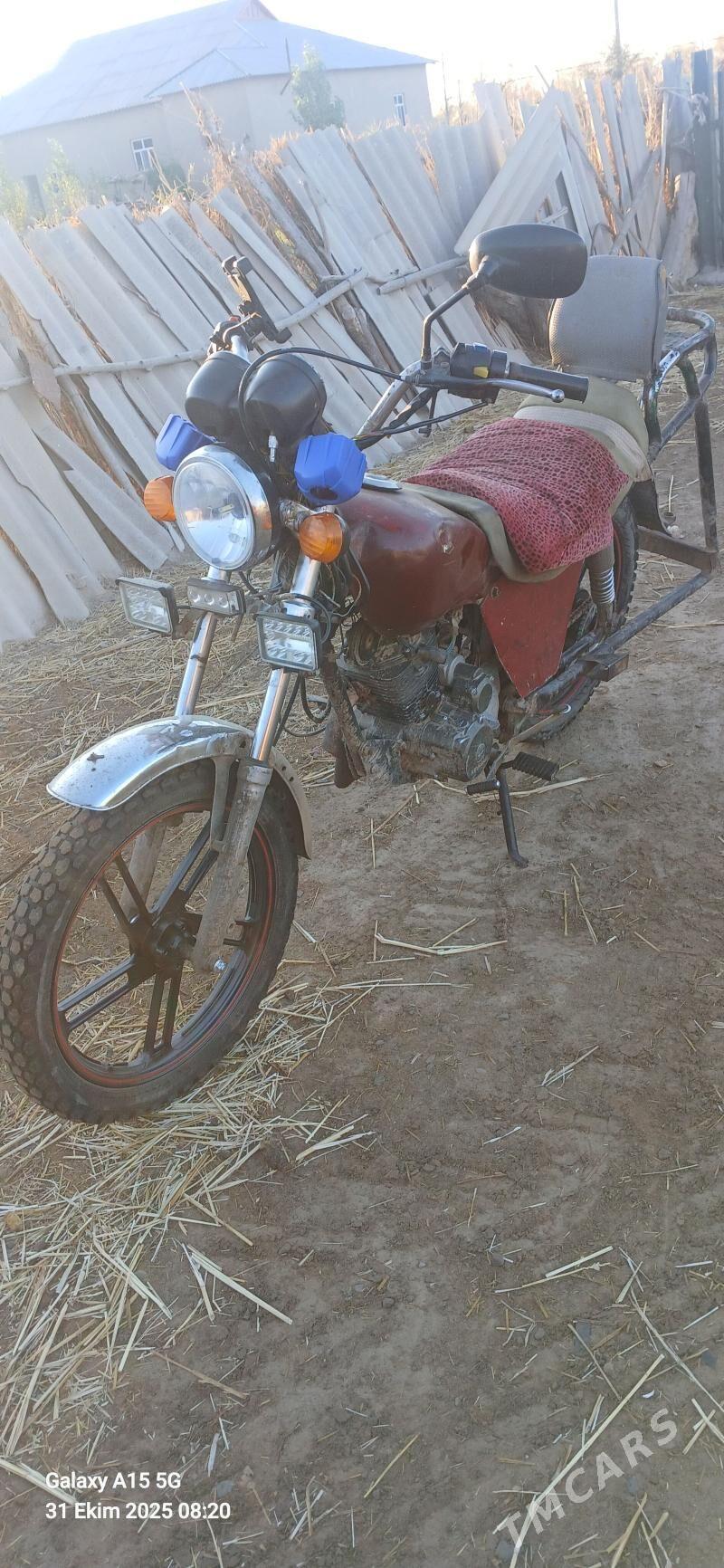 Fekon FK150-8G 2015 - 12 000 TMT - Болдумсаз - img 3