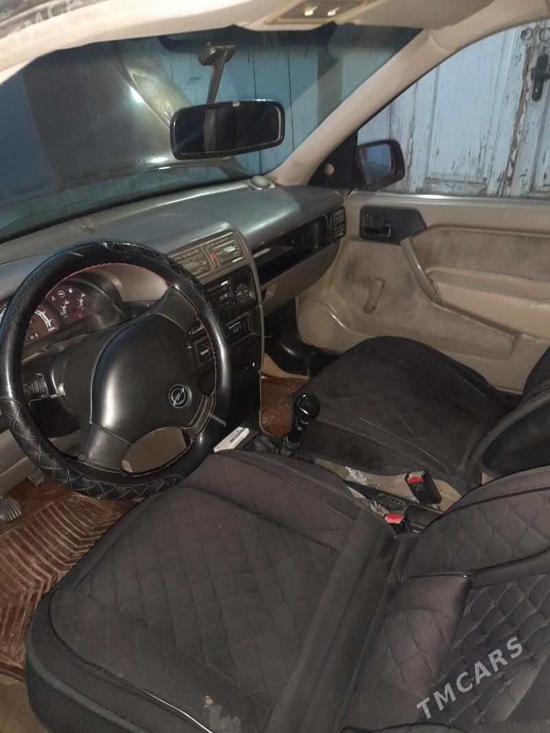 Opel Vectra 1990 - 40 000 TMT - Mary - img 8