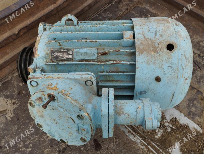 MTZ T-28 1993 - 75 000 TMT - Губадаг - img 5