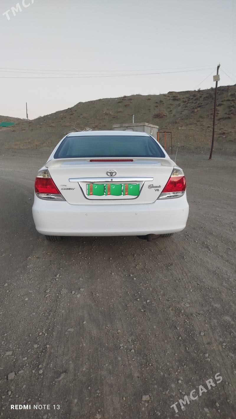 Toyota Camry 2005 - 240 000 TMT - Bäherden - img 2