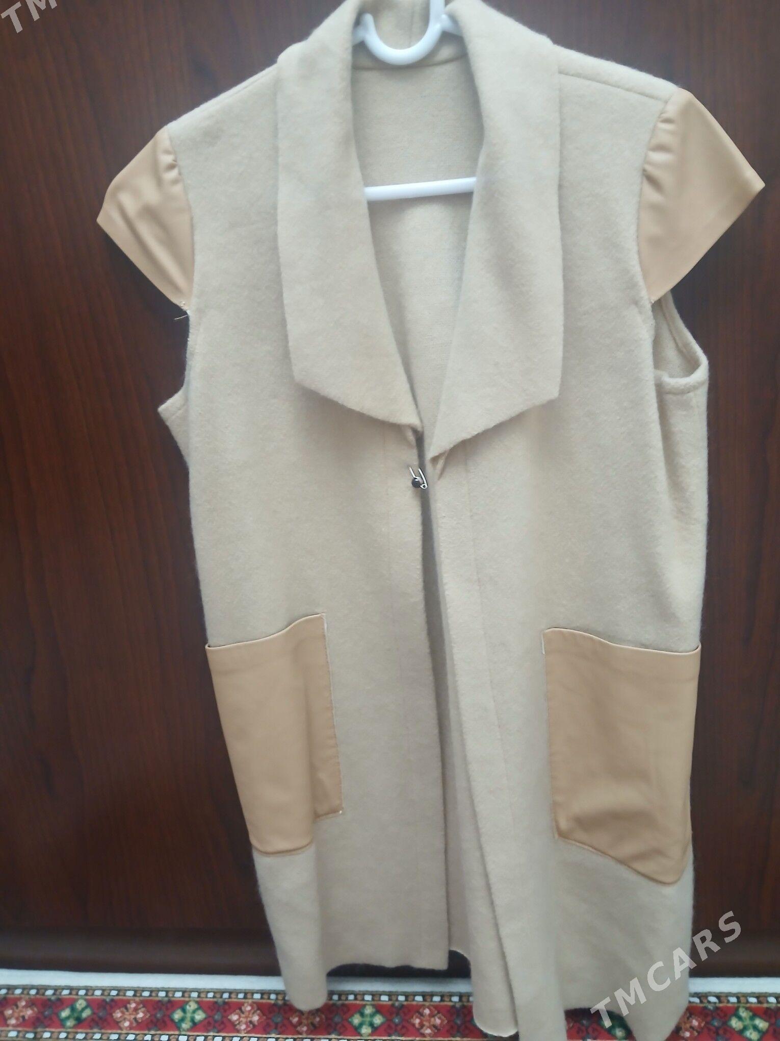 7-sany źempr kostýumlar bile - Büzmeýin - img 5