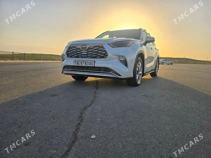 Toyota Highlander 2022 - 610 000 TMT - Ашхабад - img 1
