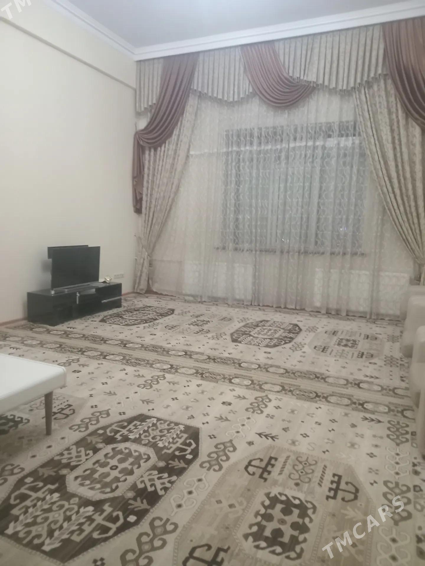 Arenda jagý Sawetski elitka - Sowetskiý köç. (Garaşsyzlyk şaýoly) - img 5