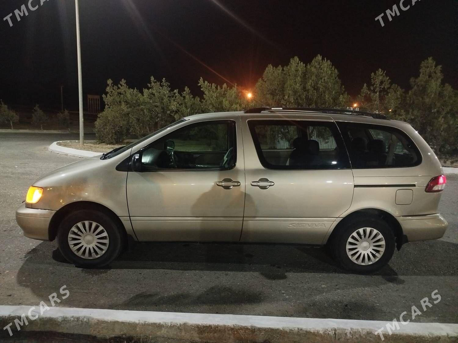 Toyota Sienna 2002 - 170 000 TMT - Türkmenbaşy - img 5
