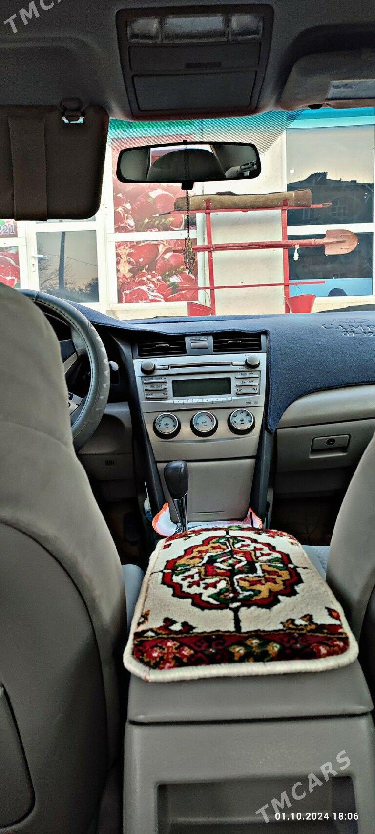 Toyota Camry 2011 - 220 000 TMT - Мары - img 10