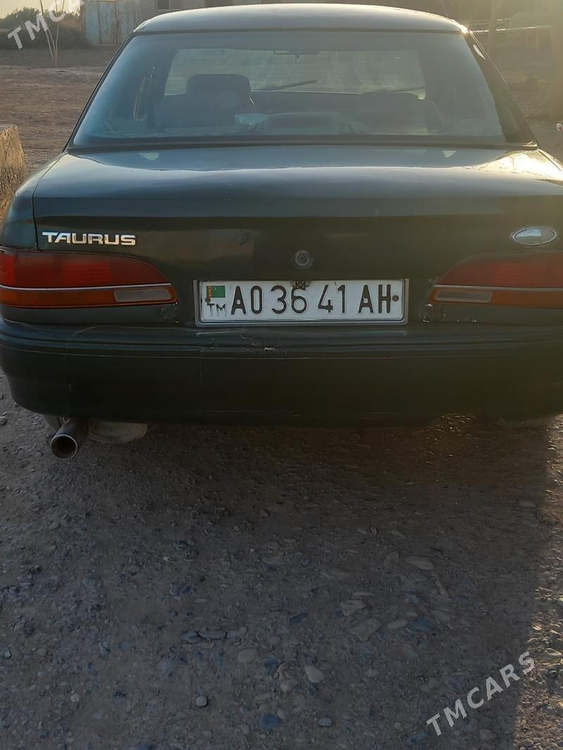 Ford Taurus 1995 - 20 000 TMT - Теджен - img 2