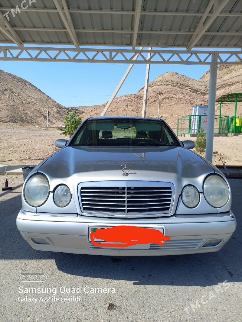 Mercedes-Benz E320 1997 - 85 000 TMT - Туркменбаши - img 5