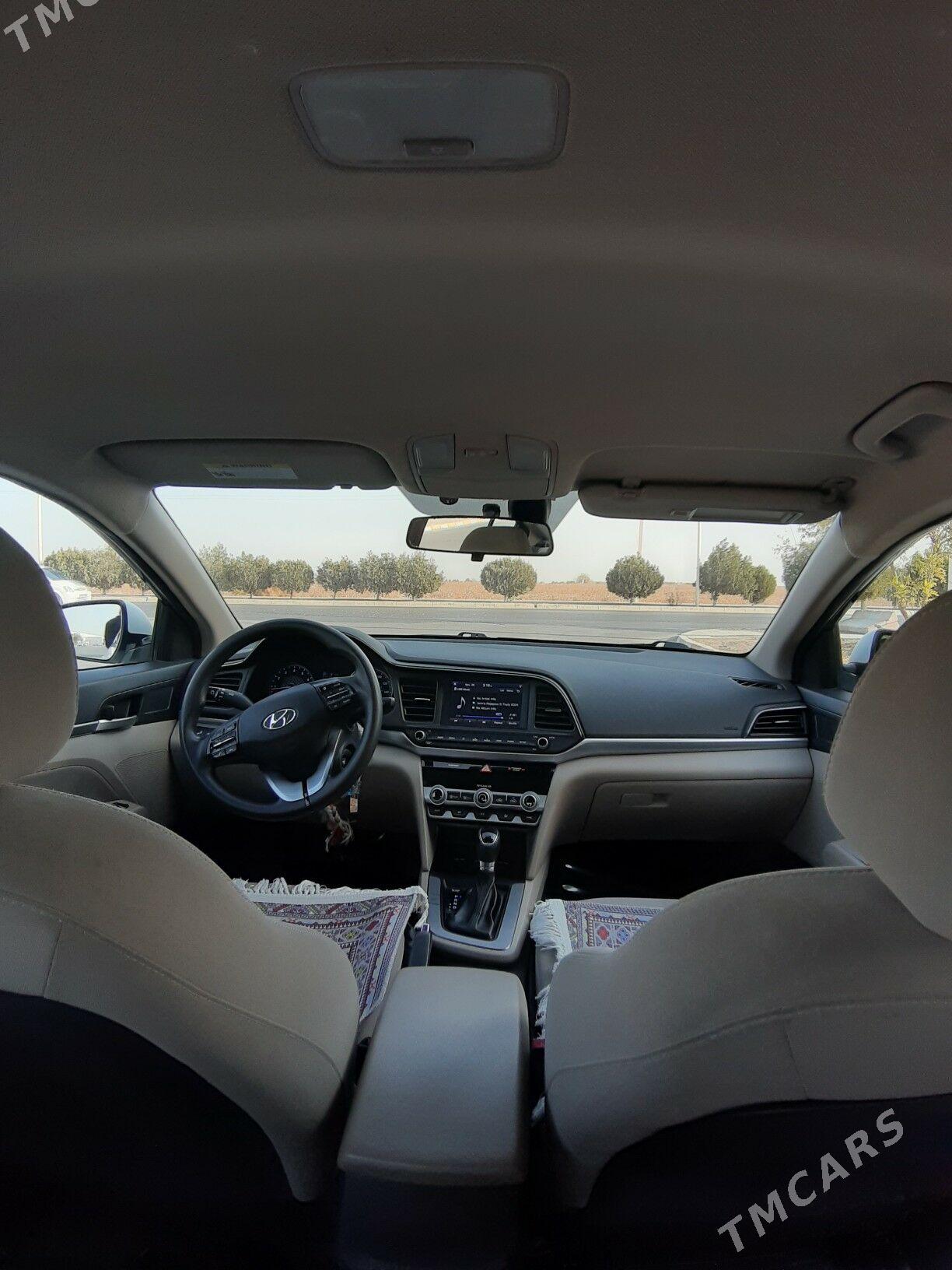 Hyundai Elantra 2020 - 200 000 TMT - Aşgabat - img 3