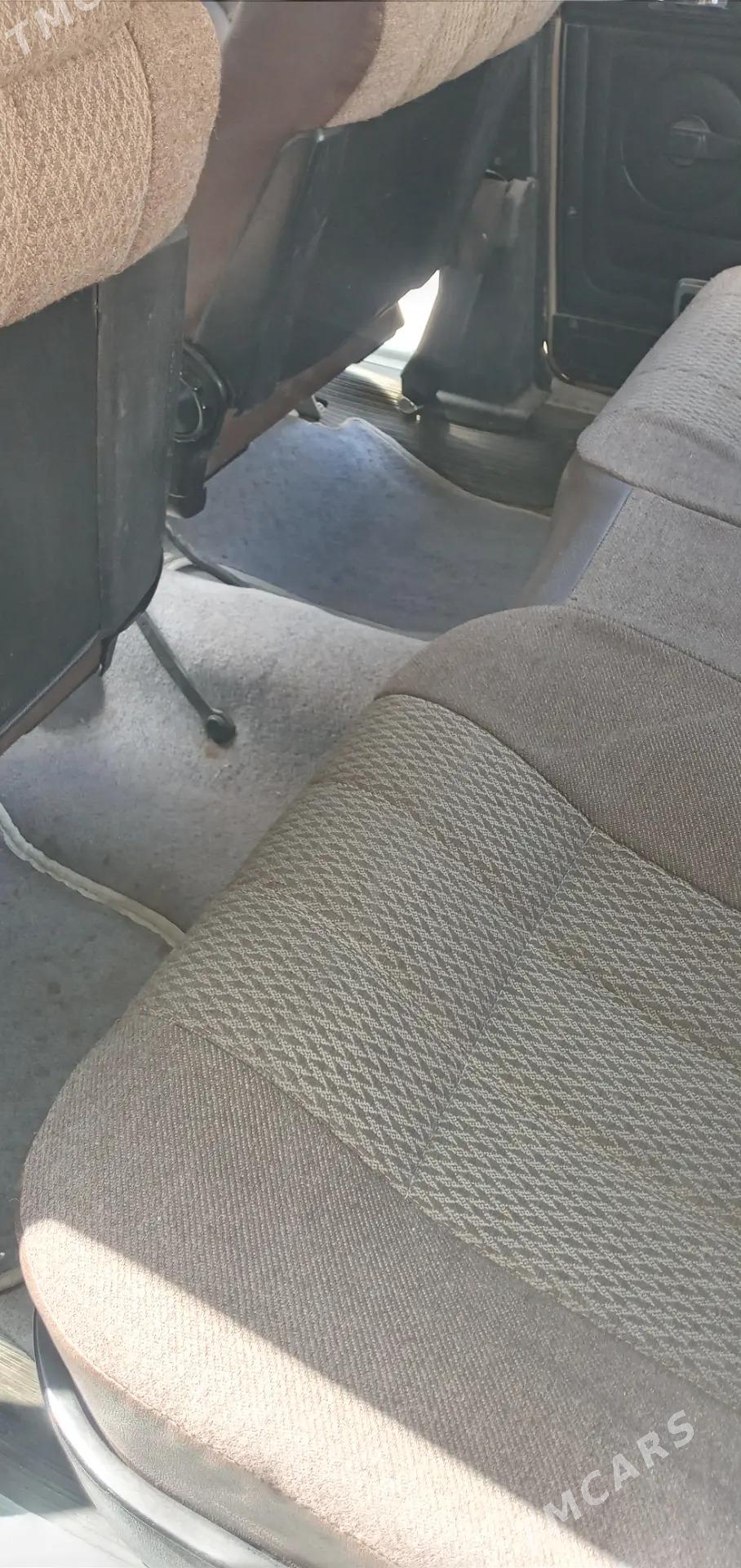 Gaz 31 1993 - 55 000 TMT - Daşoguz - img 8