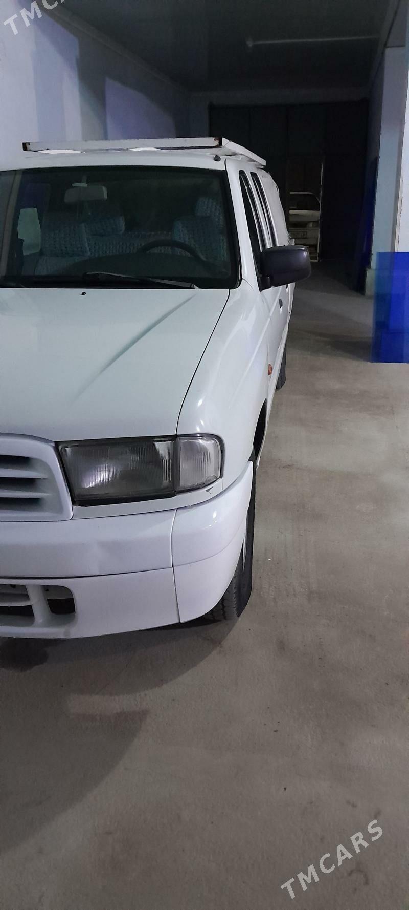 Mazda B2000 2003 - 80 000 TMT - Sakar - img 4