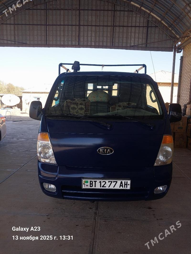 Kia Bongo 2011 - 165 000 TMT - Серахс - img 2