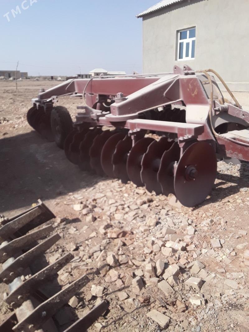 MTZ 80 2002 - 110 000 TMT - Теджен - img 2