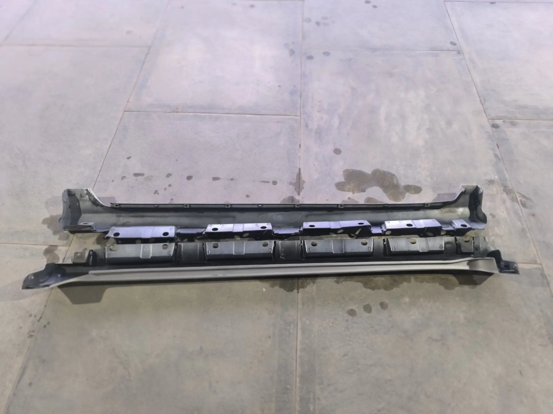 Parog carolla LE 2011 600 TMT - Фарап - img 4