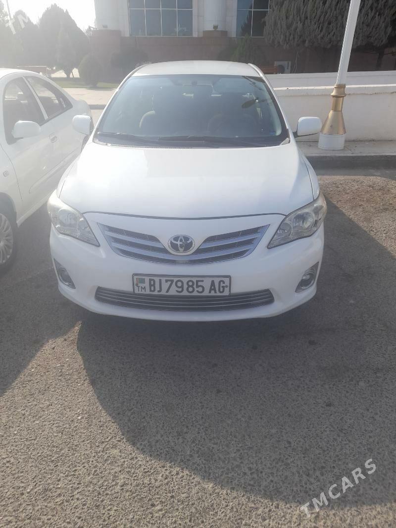 Toyota Corolla 2012 - 162 000 TMT - Кëши - img 8