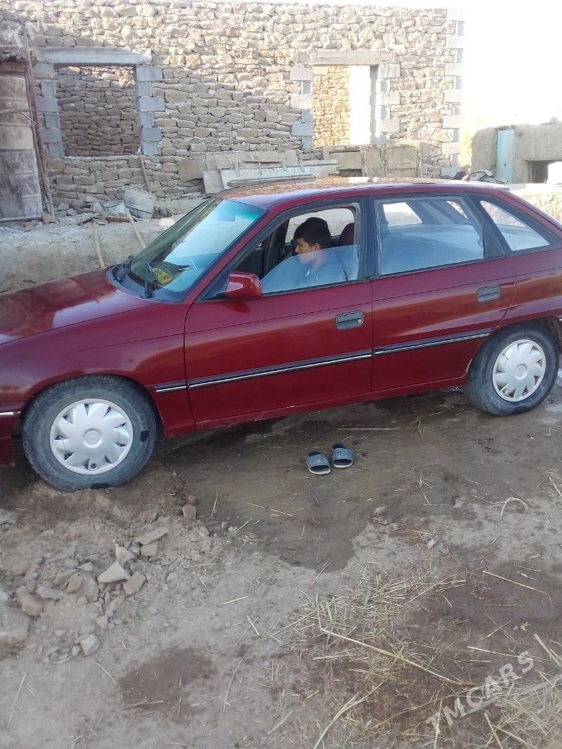 Opel Astra 1993 - 35 000 TMT - Магданлы - img 4
