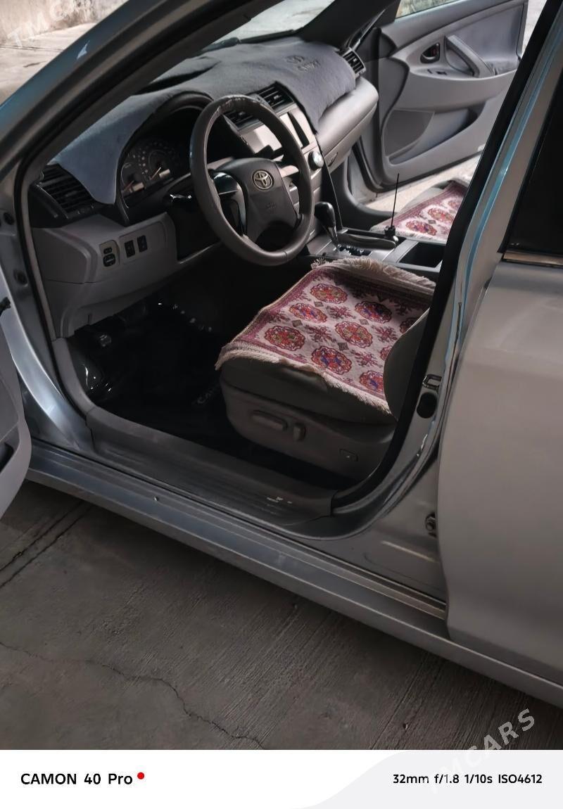 Toyota Camry 2010 - 150 000 TMT - Багир - img 8