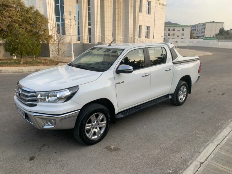 Toyota Hilux 2017 - 459 000 TMT - Туркменбаши - img 7