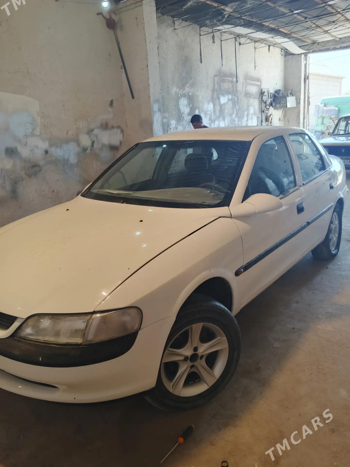 Opel Vectra 1998 - 35 000 TMT - Керки - img 3