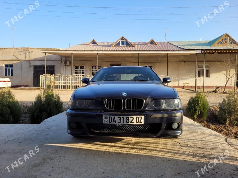 BMW E39 2002 - 135 000 TMT - Гурбансолтан Едже - img 3