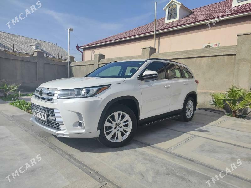 Toyota Highlander 2019 - 450 000 TMT - Baýramaly - img 3