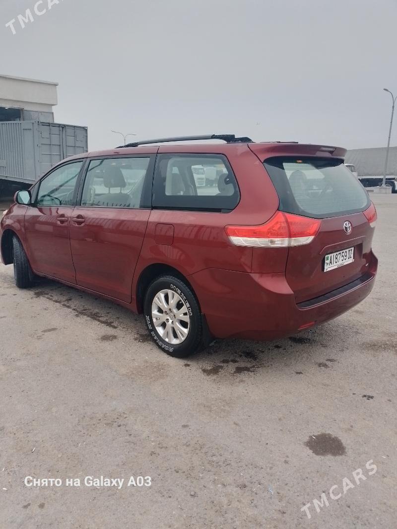Toyota Sienna 2010 - 310 000 TMT - Görogly (Tagta) - img 4