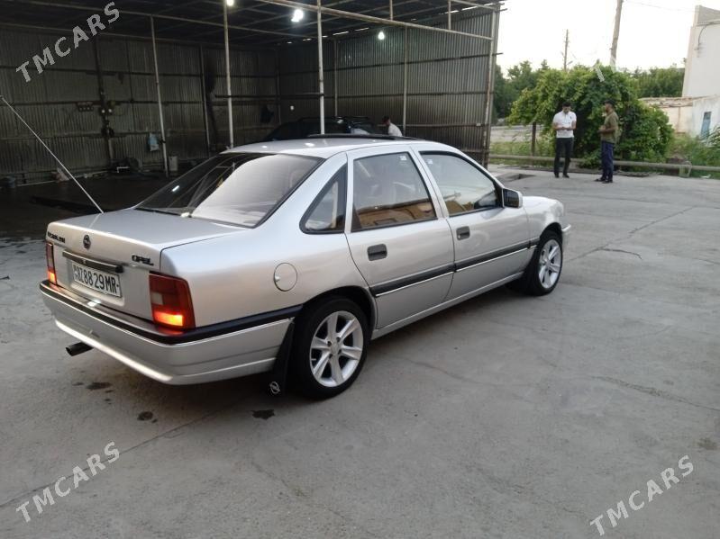 Opel Vectra 1991 - 46 000 TMT - Mary - img 1