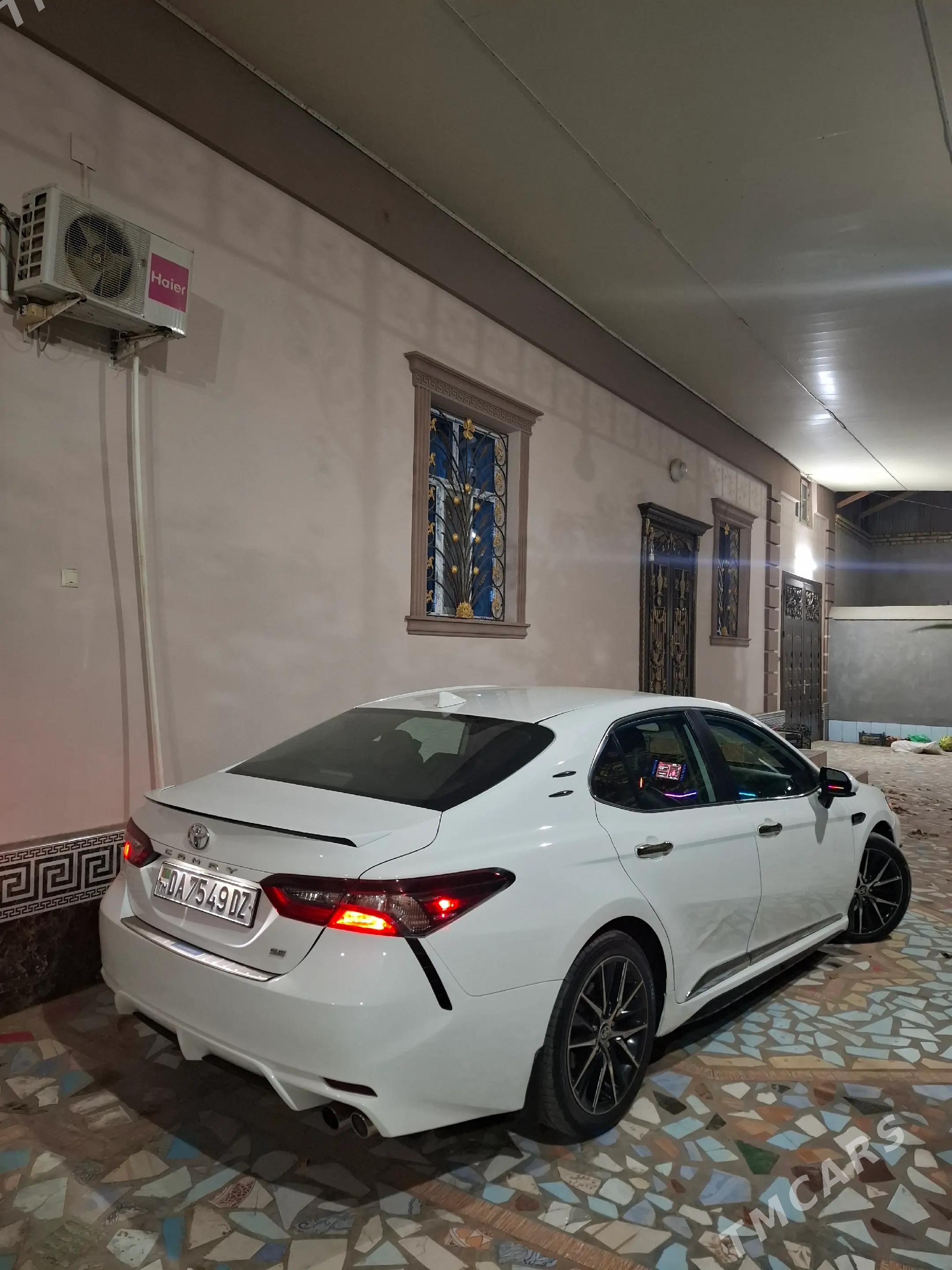 Toyota Camry 2021 - 302 000 TMT - Дашогуз - img 4