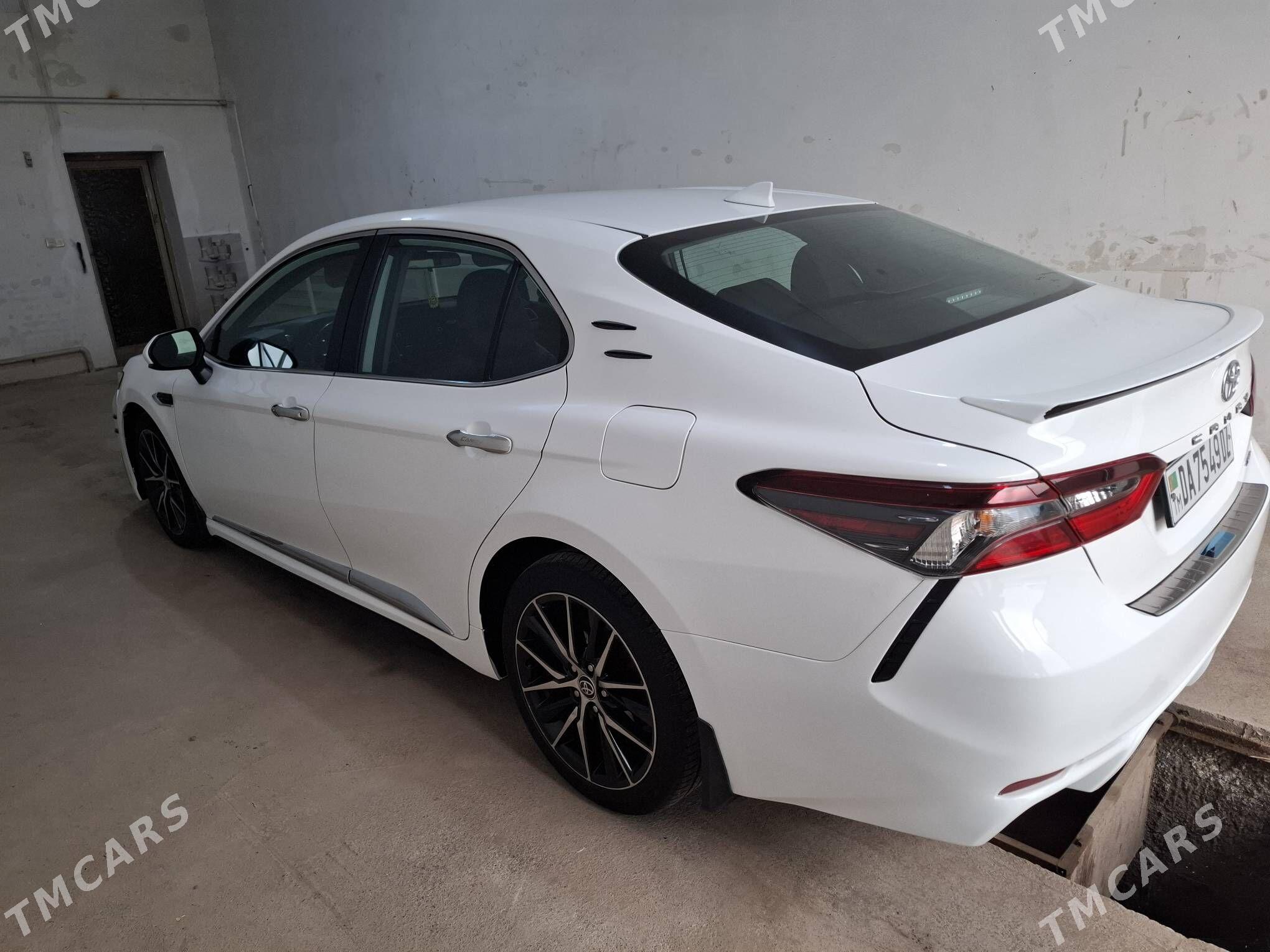 Toyota Camry 2021 - 302 000 TMT - Дашогуз - img 5