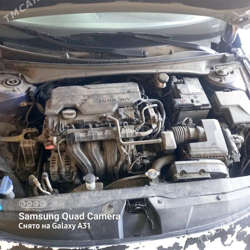 Hyundai Elantra 2021 - 200 000 TMT - Мары - img 8