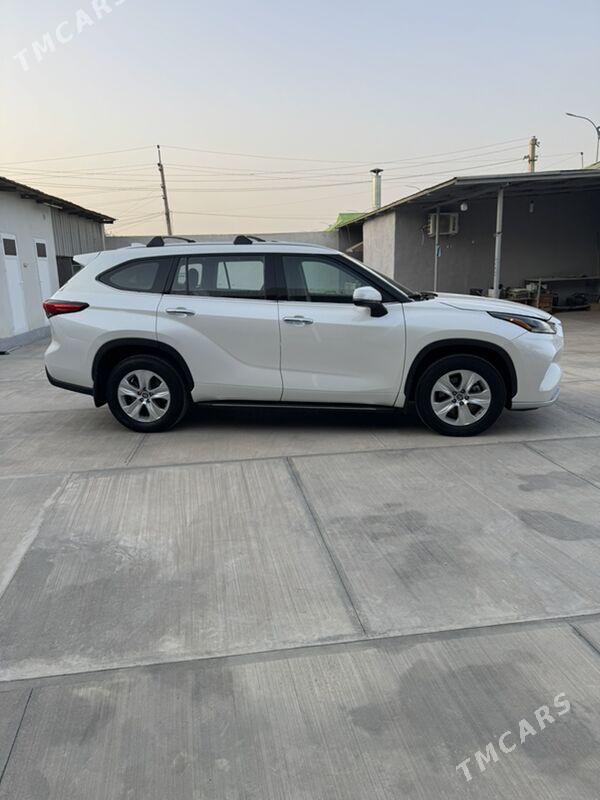 Toyota Highlander 2022 - 540 000 TMT - Ашхабад - img 4
