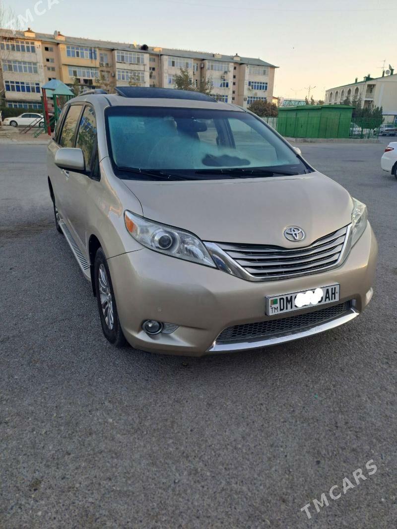Toyota Sienna 2011 - 305 000 TMT - Kim raýon - img 4