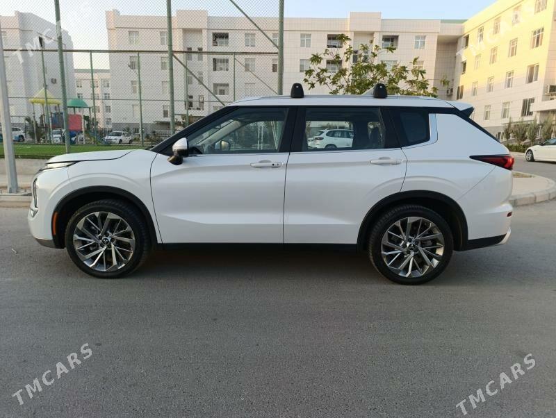 Mitsubishi Outlander 2022 - 400 000 TMT - Гуртли - img 3